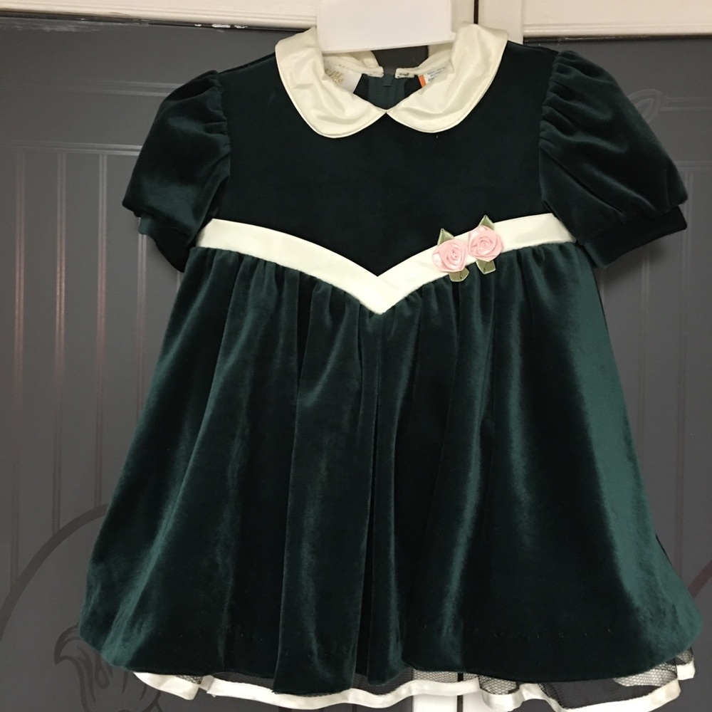 Brand new dress made of velvet!